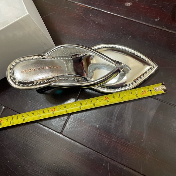 Good American Clear Wedge Sandals Size 7 Silver - Picture 8 of 9